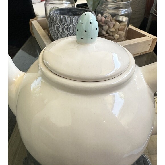 New Rae Dunn Artisan Collection By Magenta Blue Polka Dot POUR Teapot - Picture 4 of 8